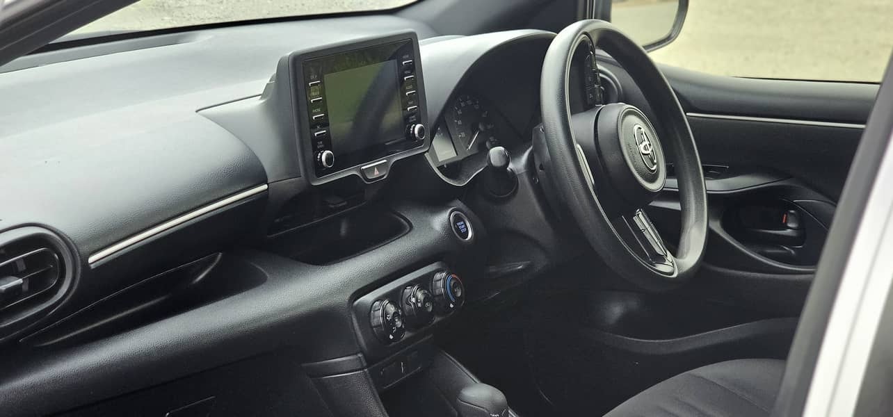 Toyota Yaris Hatchback G 1.0 2020 7