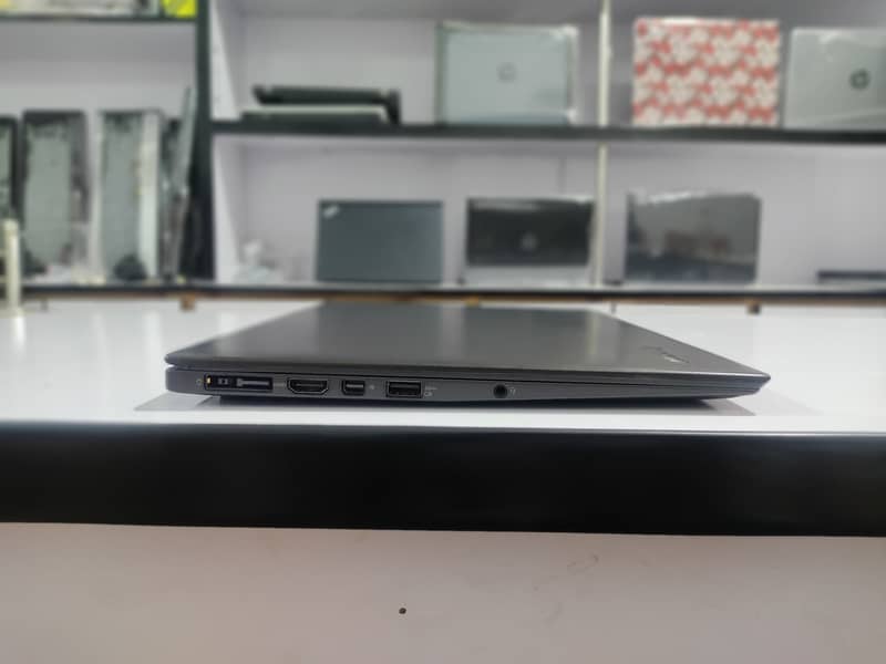 Lenovo X1 Carbon i5 4th 8gb ram 256gb ssd 14