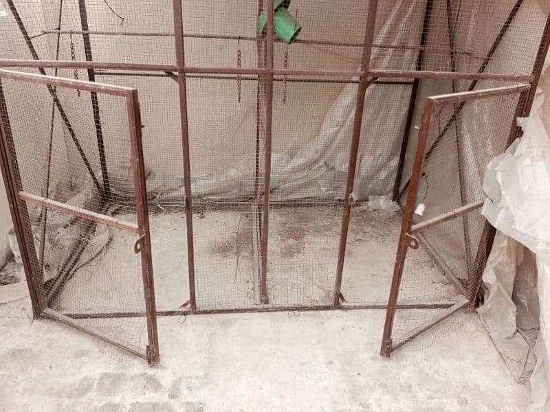 cage for hens 0