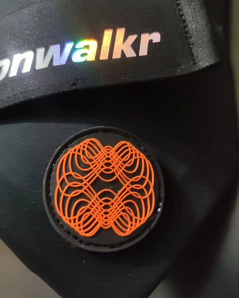 New Moonwalkr 2.0 thigh pad black edition full pin pack 2