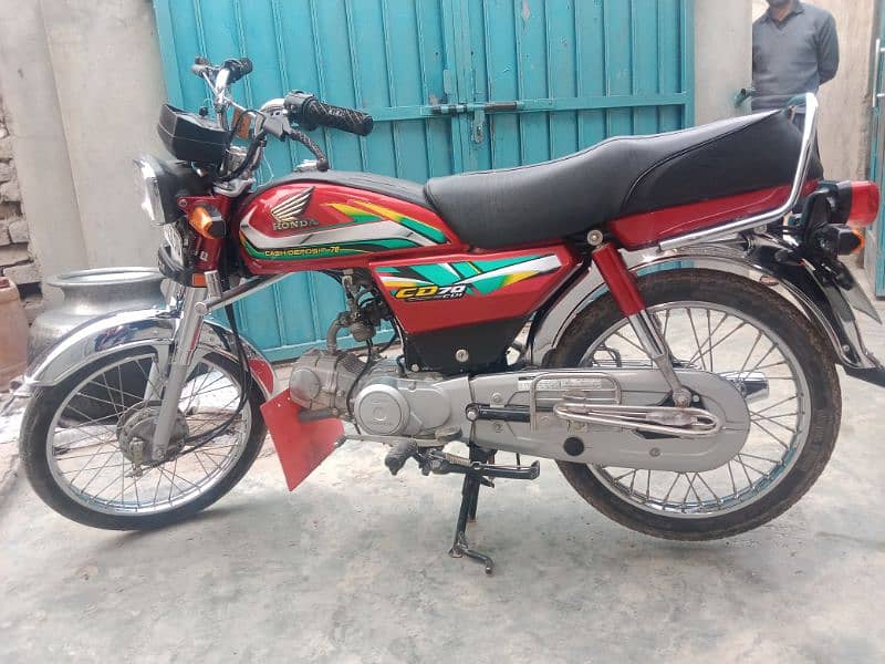 Finally price ha sir ye Honda CD70 10 by 10 condition 6500chali ha 1