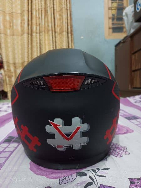Red and Black Contrast Helmet 4