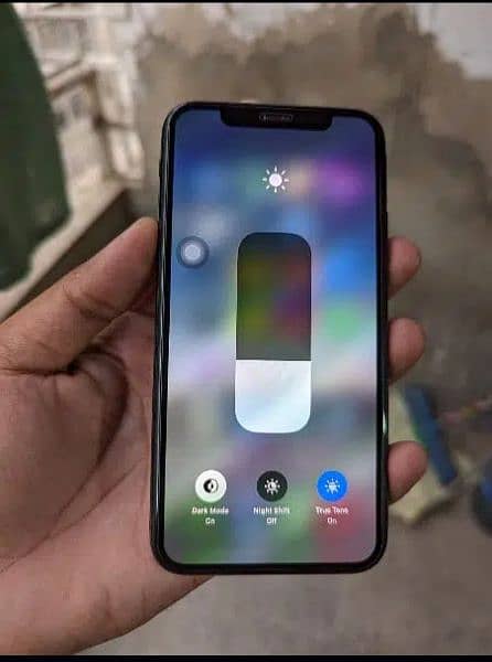 IPHONE XS(FACTORY UNLOCK) 6