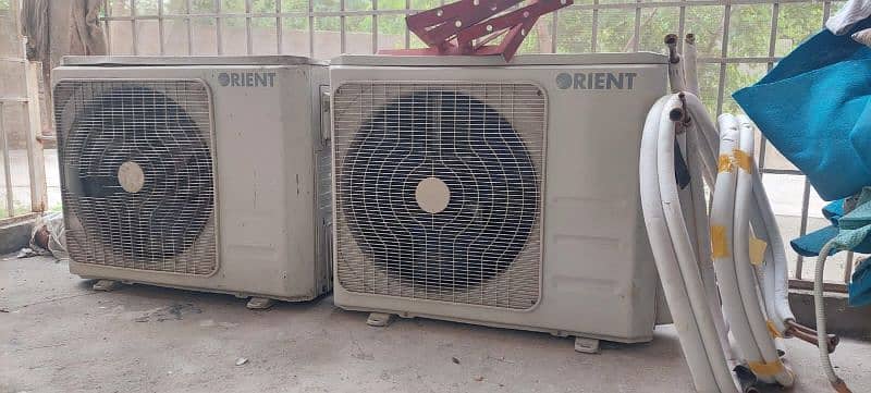 2 Standing air conditioners 4