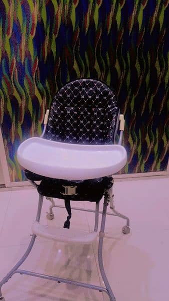 BABY FOOD CHAIR (folding) tyres 2
