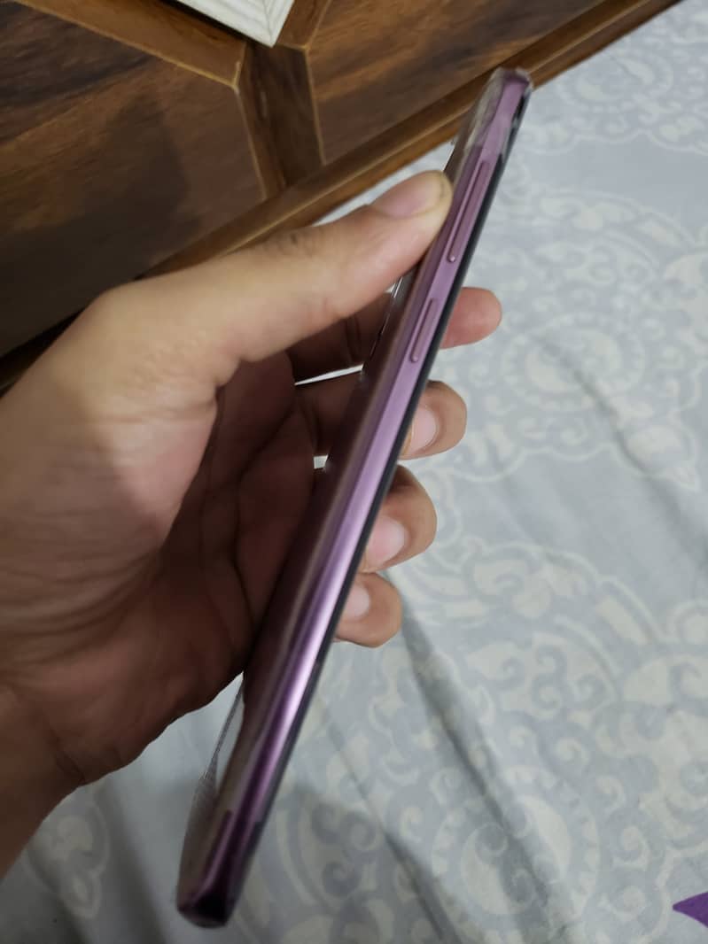S9 Plus Complete Body without Panel. . . 3