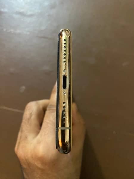 Iphone 11 pro max PTA approved 5
