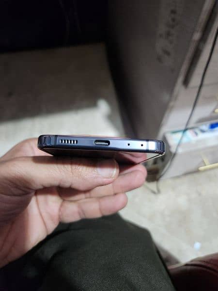 Samsung flip5 flip 5 256/8gb non PTA 3