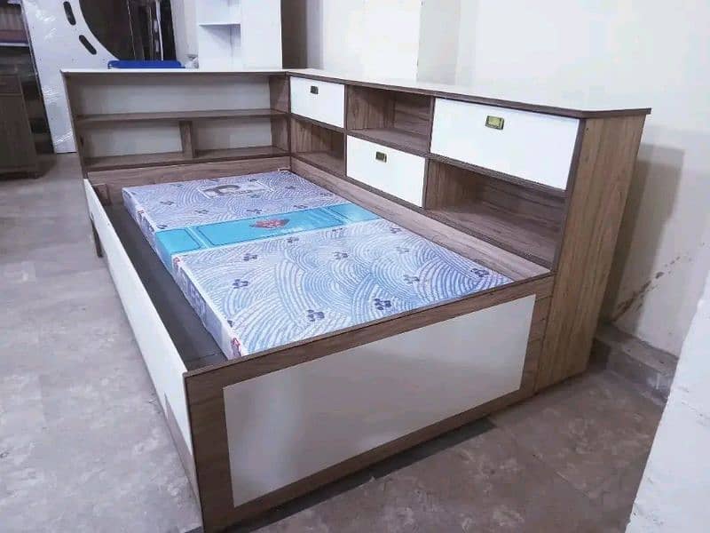 Bed with Pullout 2