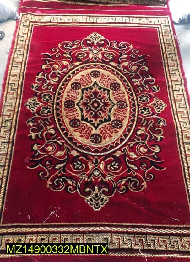 Maroon rug 0