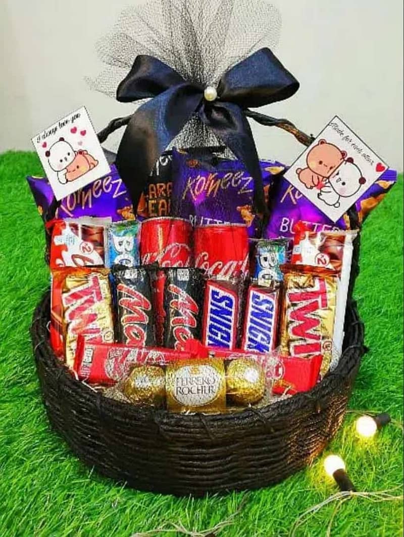 Customized Gift Baskets, Chocolate Baskets, Chocolate Bouquet, Cakes 5