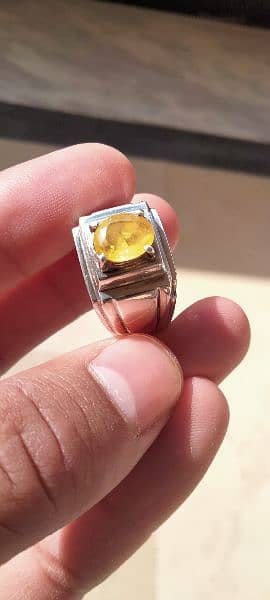 Sirilankan Pukhraj Saphire Ring 0