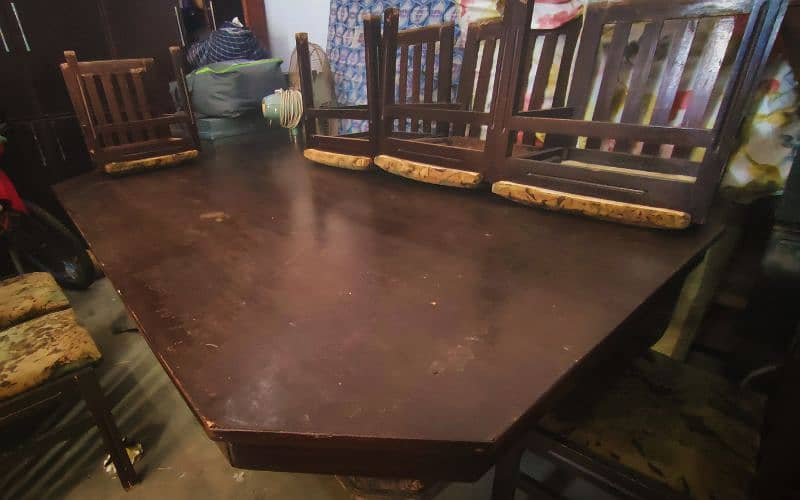 Dining Table with set of 8 chairs in Brand New Condition 0