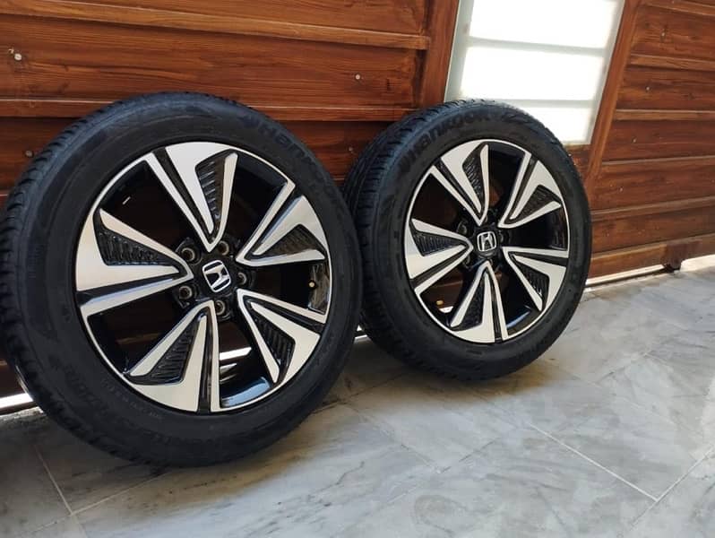 Honda Civic Turbo Rs original Thailand alloys with tyres for sale 2