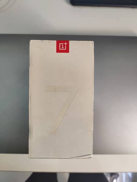Oneplus 7 with Original Box/Charger 6
