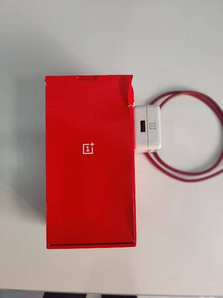 Oneplus 7 with Original Box/Charger 8