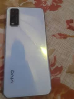 vivo y20 original box with charger cover 10by10 condition no problem