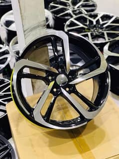 Honda oem alloy rims 18 114pcd only 2 month used with tyers
