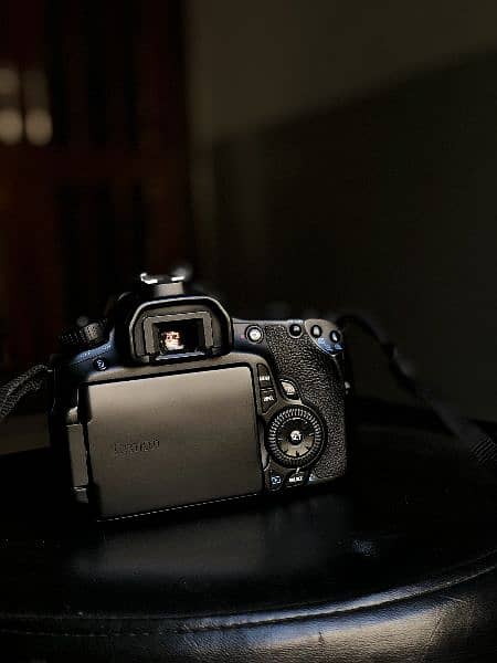 Canon 60D | 18-55mm lens | Body, Charger, Battery 6