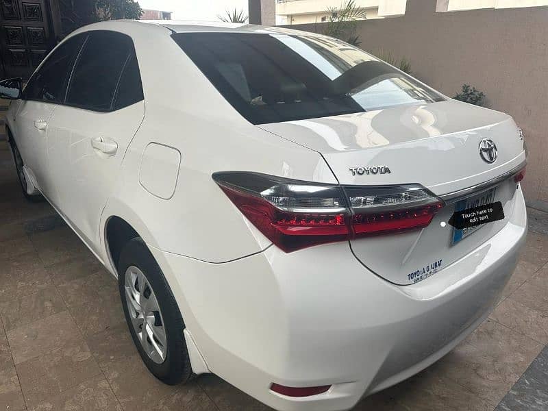 Toyota GLI super white 2018 3