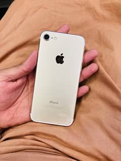 IPHONE 7 (32GB) PTA APPROVED