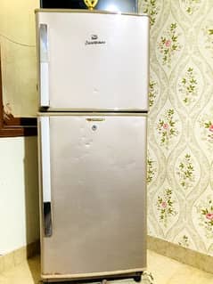 Dawlance Refrigerator ( Fridge )