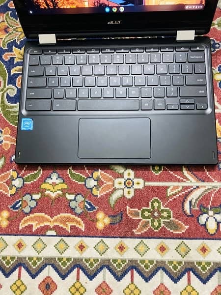 Acer r11 4/16gb touchscreen 360 rotatable 3