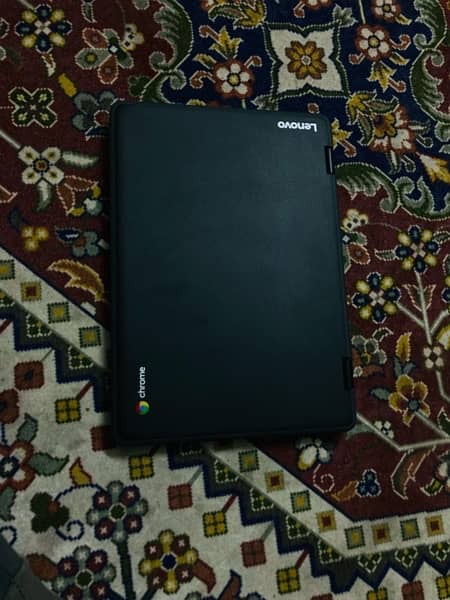 Lenovo 300e chromebook 4/32gb touchscreen 360 rotatabale 7