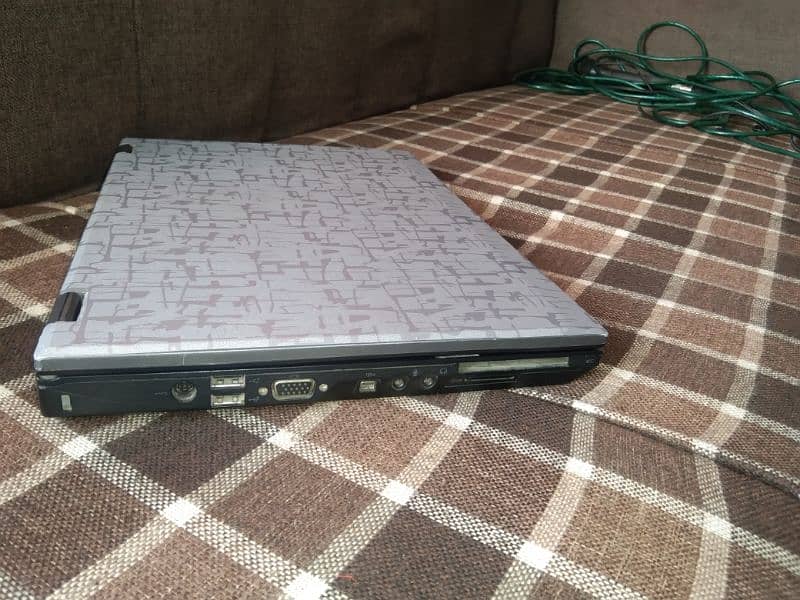 Dell laptop core i5 latitude Model 8