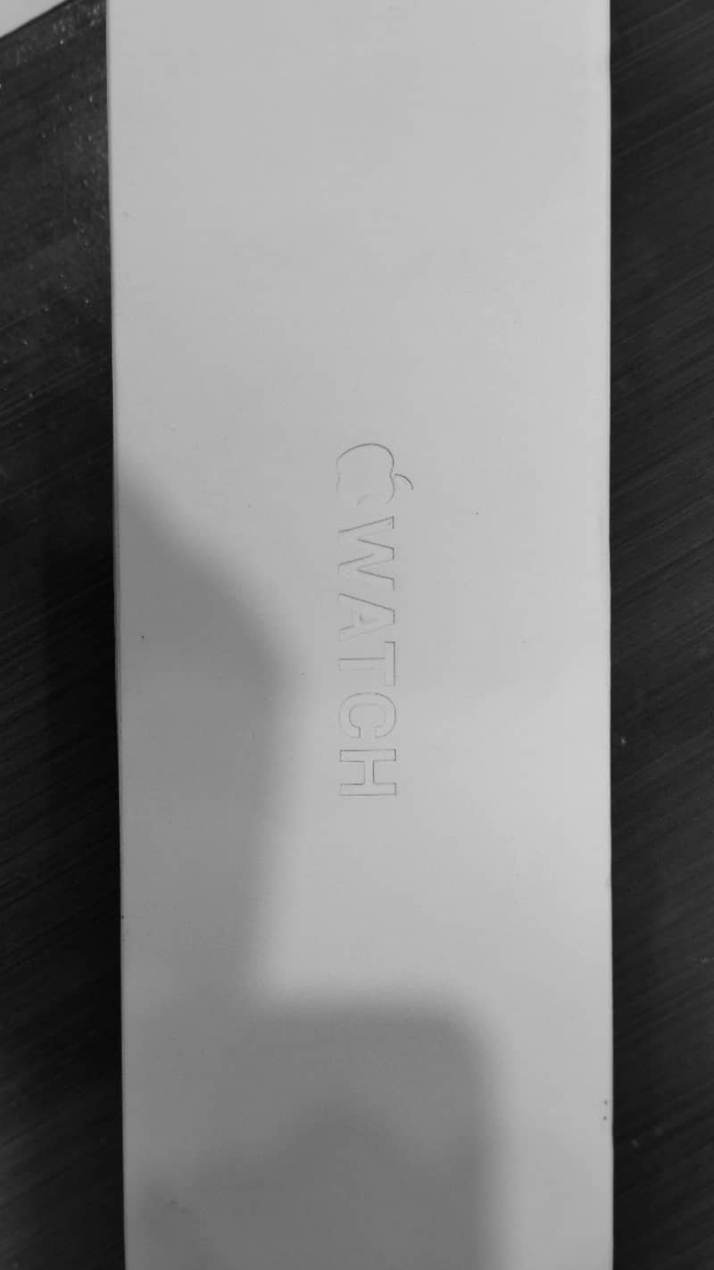 Apple watch series 8 41 mm brand new non active 1