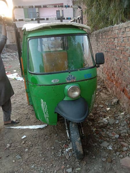rozgar loader ricshaw 250cc  sale . all ok condition 13