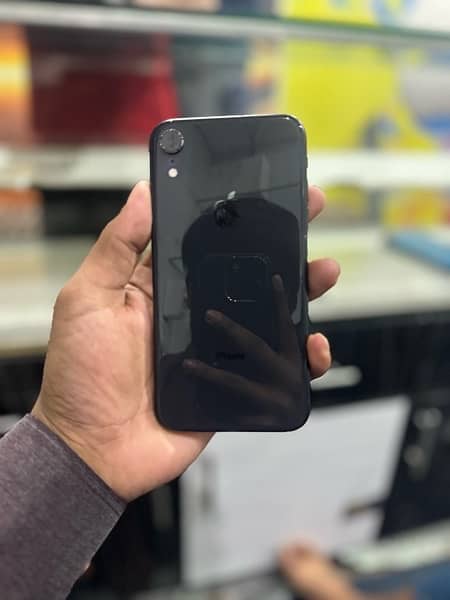 iphone xr64gb 1