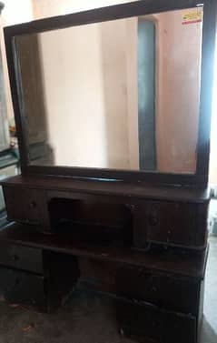 sell out dressing table made of wooden 0