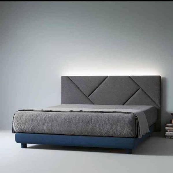 luxury bed set available in low price 1