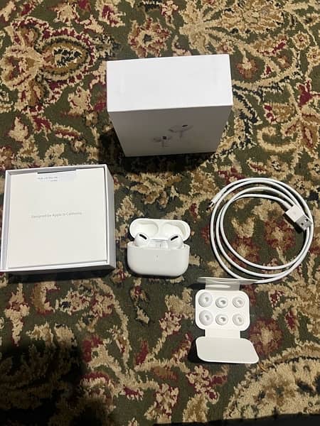 air pods 2pro with all accessories 6