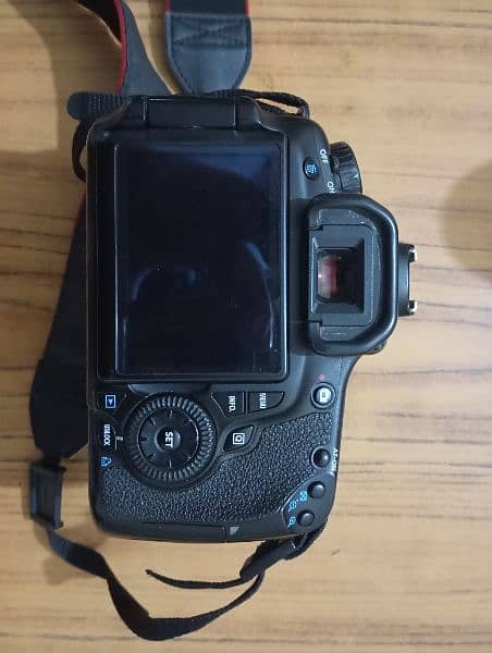 Canon 60d only Body 2