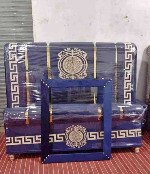 only bed on sale ( razman speical) contact number 03005161514 3
