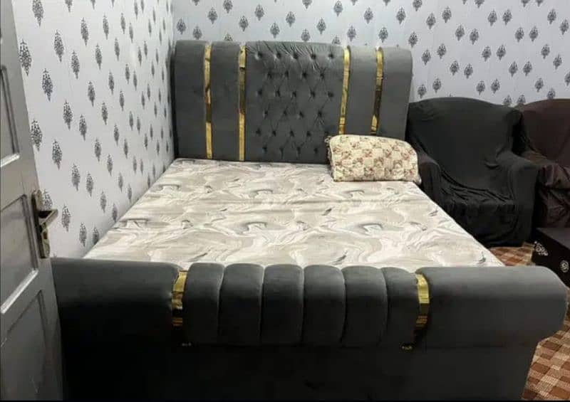 only bed on sale ( razman speical) contact number 03005161514 19
