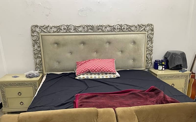 King Bed with Side tables Chairs and Dressing at reasonable Price 0