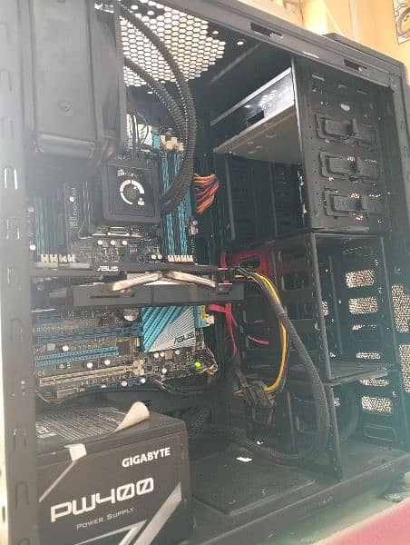 Intel Core i7 Extreme | Gaming PC with 8 Ram Slots | Asus X79 Build | 1