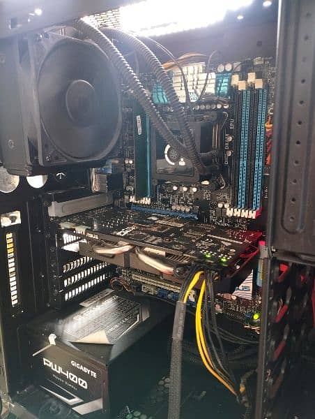 Intel Core i7 Extreme | Gaming PC with 8 Ram Slots | Asus X79 Build | 3