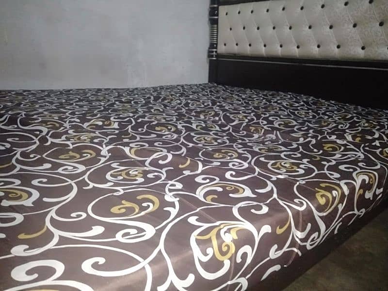 bed mattress brand new and new cover 3