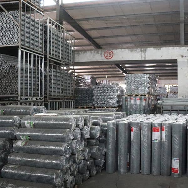 Barbed Wire Mesh / Electric Fence / Chain Link/ Razor wire fabrication 7