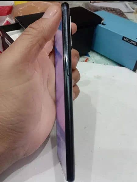 Oppo f19 with box like new PTA approved exchange possible ha 1