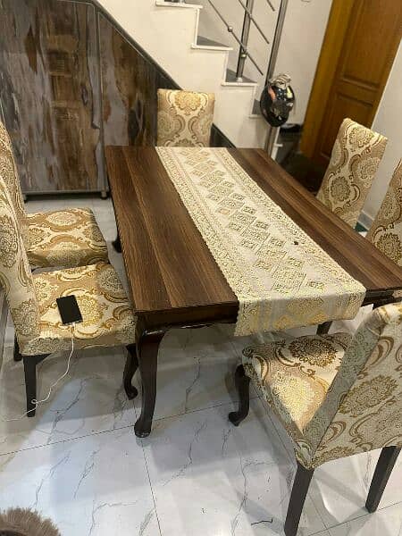Dinning table / 6 seater / dinning table with 6 chairs 1