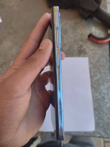 Infinix Hot 40i 16 GB +128 2