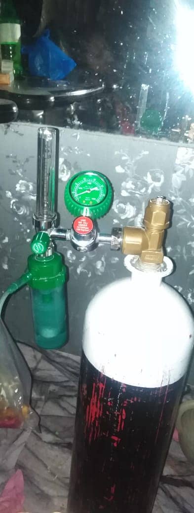 Oxygen Cylinders Medical Oxygen Cylinders All Sizes available 9