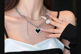 Double layered heart shape pendant