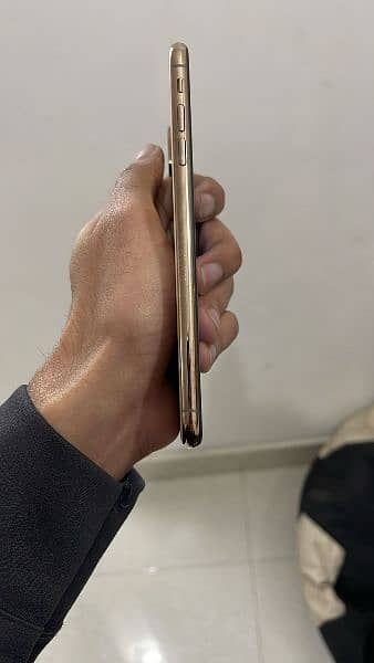 Iphone XS Max Pta Approved 7