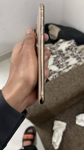 Iphone XS Max Pta Approved 8
